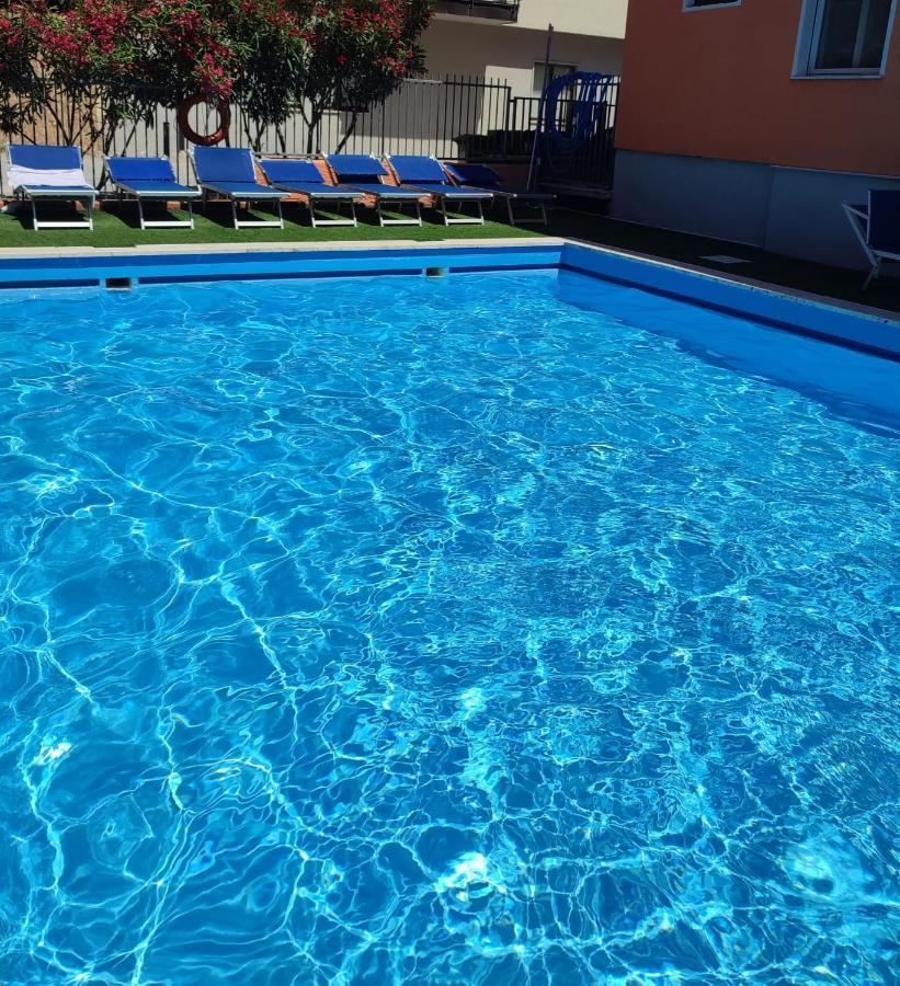 Albergo Villa Mimosa 토르볼레 외부 사진
